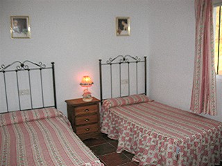 Schalfzimmer mit zwei Einzelbetten